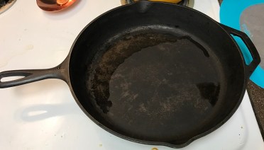 cast-iron-skillet